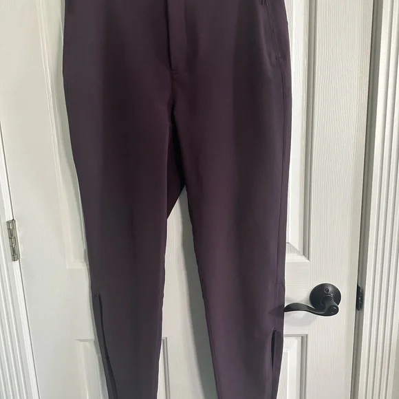 ✨🍋Lululemon Esker Slim *lululemon lab
Black Cherry size 8 - Picture 7 of 16